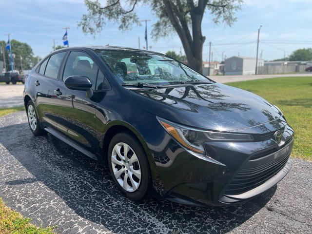Used 2023 Toyota Corolla LE with VIN 5YFB4MDE9PP067173 for sale in Fostoria, OH