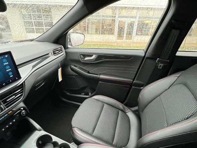 2026 Ford Escape ST-Line - Photo 19