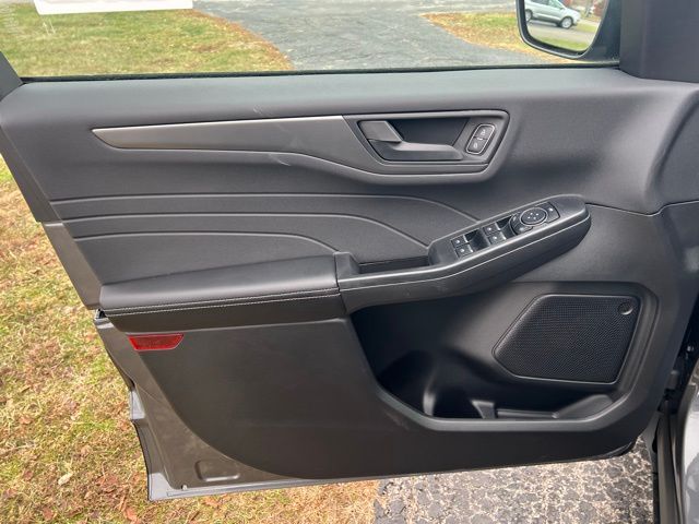 2026 Ford Escape Active - Photo 9