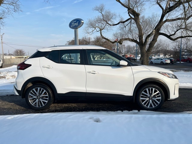 2023 Nissan Kicks SV