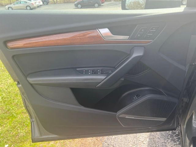 2023 Audi Q5 Premium Plus - Photo 9