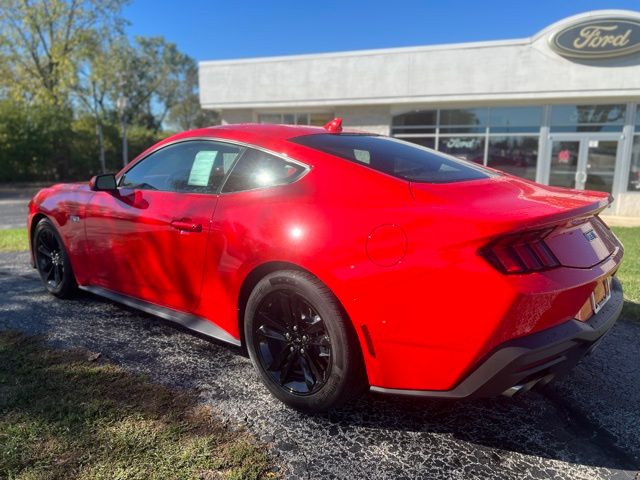 2025 Ford Mustang GT Fastback - Photo 6