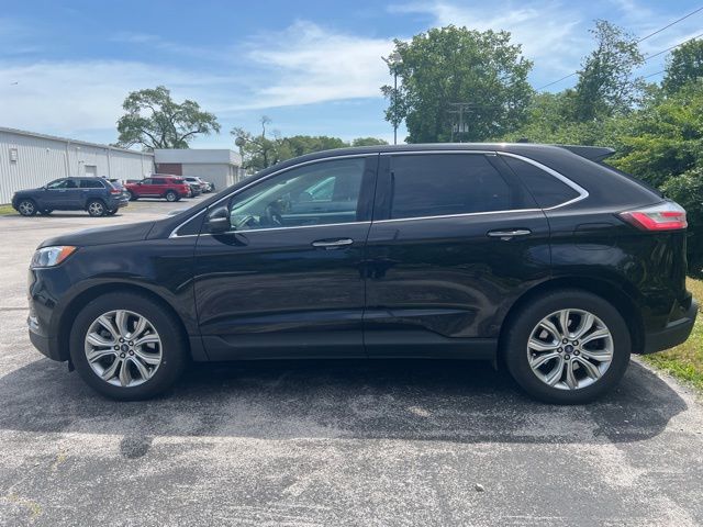 2022 Ford Edge Titanium AWD's photo