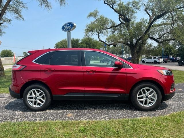 2022 Ford Edge