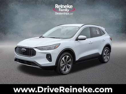 2025 Ford Escape Platinum SUV