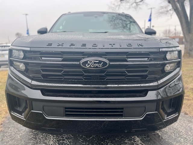 2026 Ford Expedition Platinum photo 3