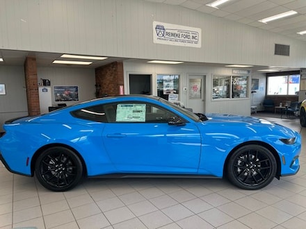 2025 Ford Mustang Ecoboost Fastback CAR