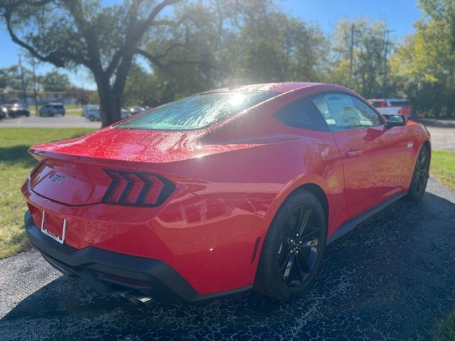 2025 Ford Mustang GT Fastback - Photo 8