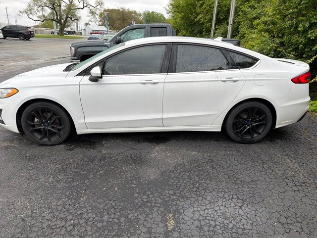 Used 2020 Ford Fusion SE with VIN 3FA6P0HD5LR125664 for sale in Fostoria, OH