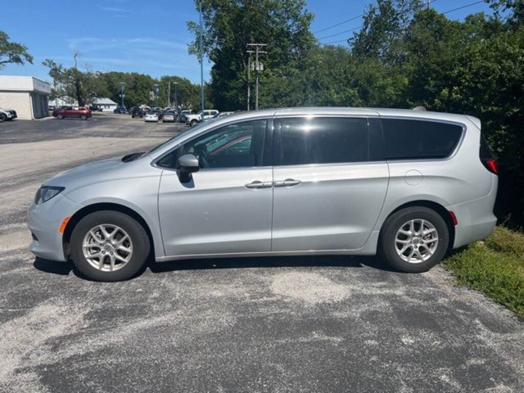 Used 2023 Chrysler Voyager LX Minivan/Van