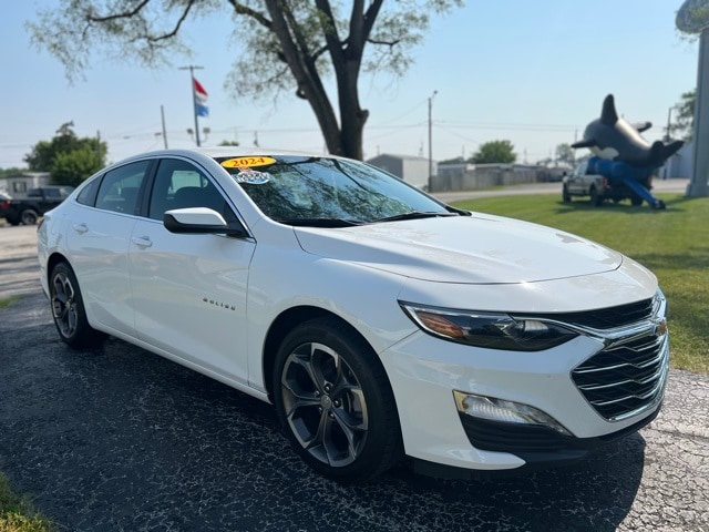 Used 2024 Chevrolet Malibu 1LT with VIN 1G1ZD5ST5RF165111 for sale in Fostoria, OH