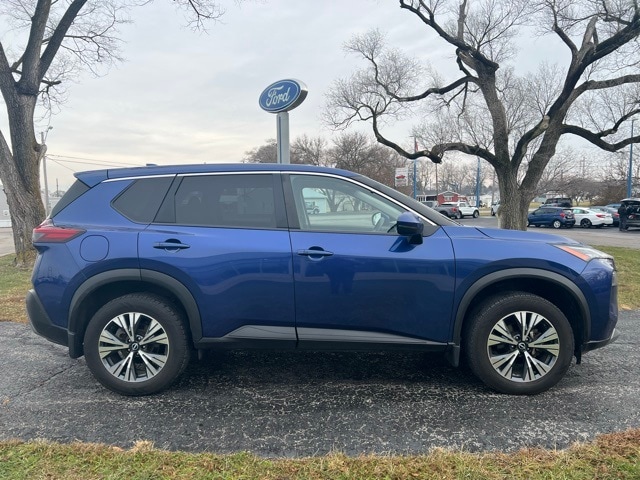 2023 Nissan Rogue SV's photo