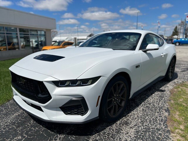 2025 Ford Mustang GT Premium photo 4