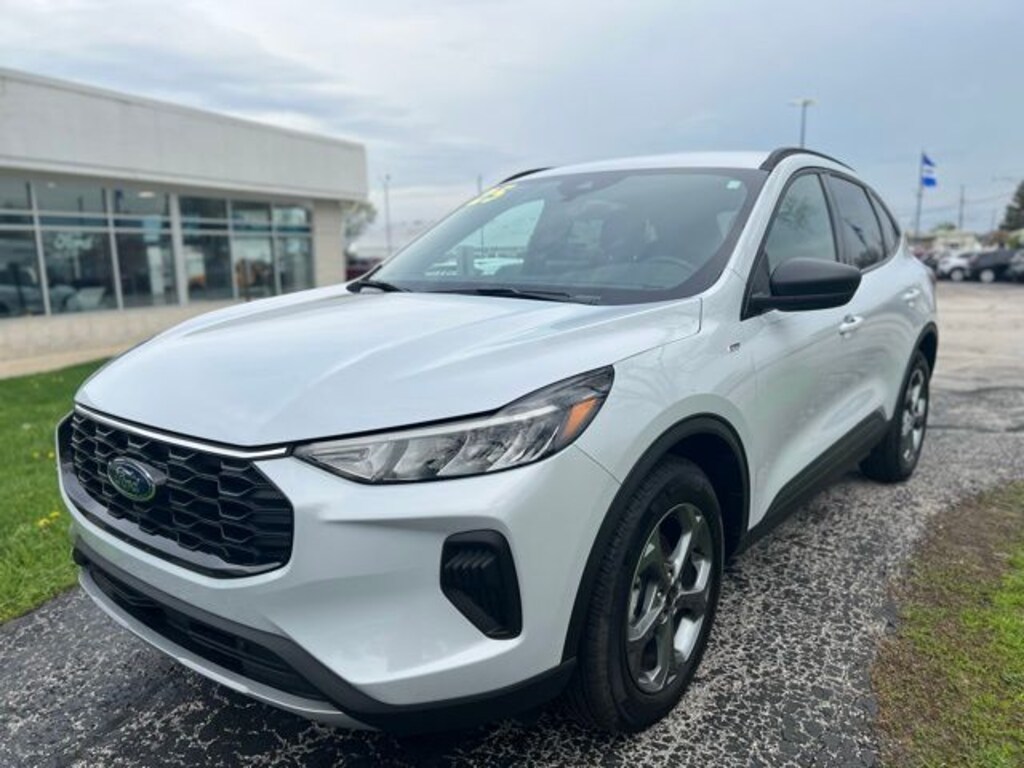 Used 2025 Ford Escape Hybrid ST-Line SUV