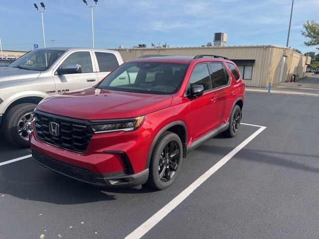 2025 Honda Pilot Black Edition photo 3