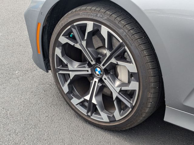 2025 BMW 3 Series 330i - Photo 25