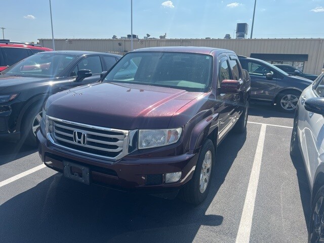 2013 Honda Ridgeline RTS photo 2