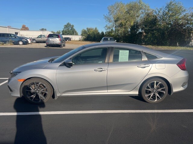 2019 Honda Civic Sport photo 4
