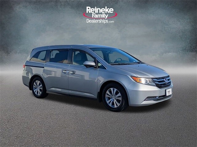 2016 Honda Odyssey EX photo 3