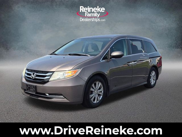 Used 2016 Honda Odyssey SE with VIN 5FNRL5H31GB028301 for sale in Findlay, OH