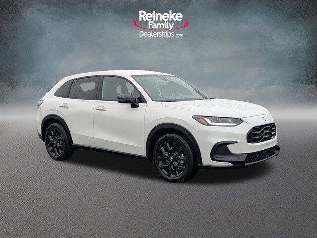 2025 Honda HR-V Sport photo 3