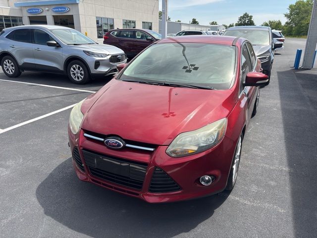 2014 Ford Focus 5 Door Hatch Titanium's photo