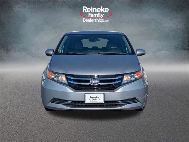 2016 Honda Odyssey EX photo 2