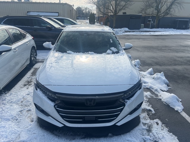 Used 2022 Honda Accord Touring with VIN 1HGCV2F95NA013393 for sale in Northfield, Minnesota