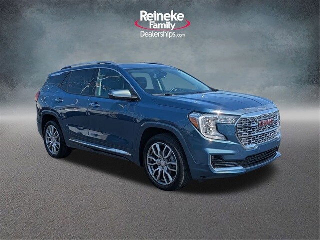 2024 Gmc Terrain Denali photo 3