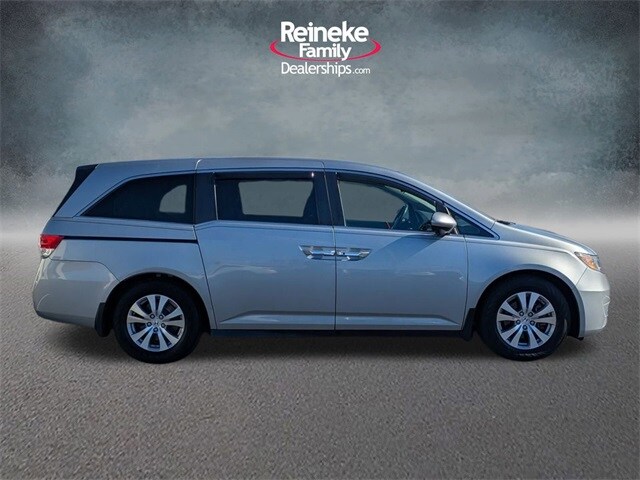 2016 Honda Odyssey EX photo 4