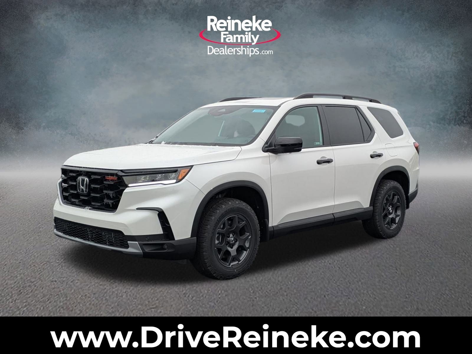 2025 Honda Pilot TrailSport's photo