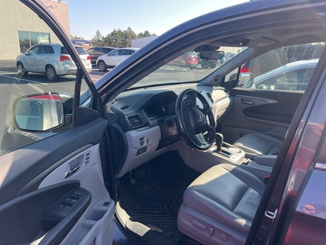 2020 Honda Pilot EX-L photo 4