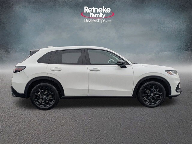 2025 Honda HR-V Sport photo 4