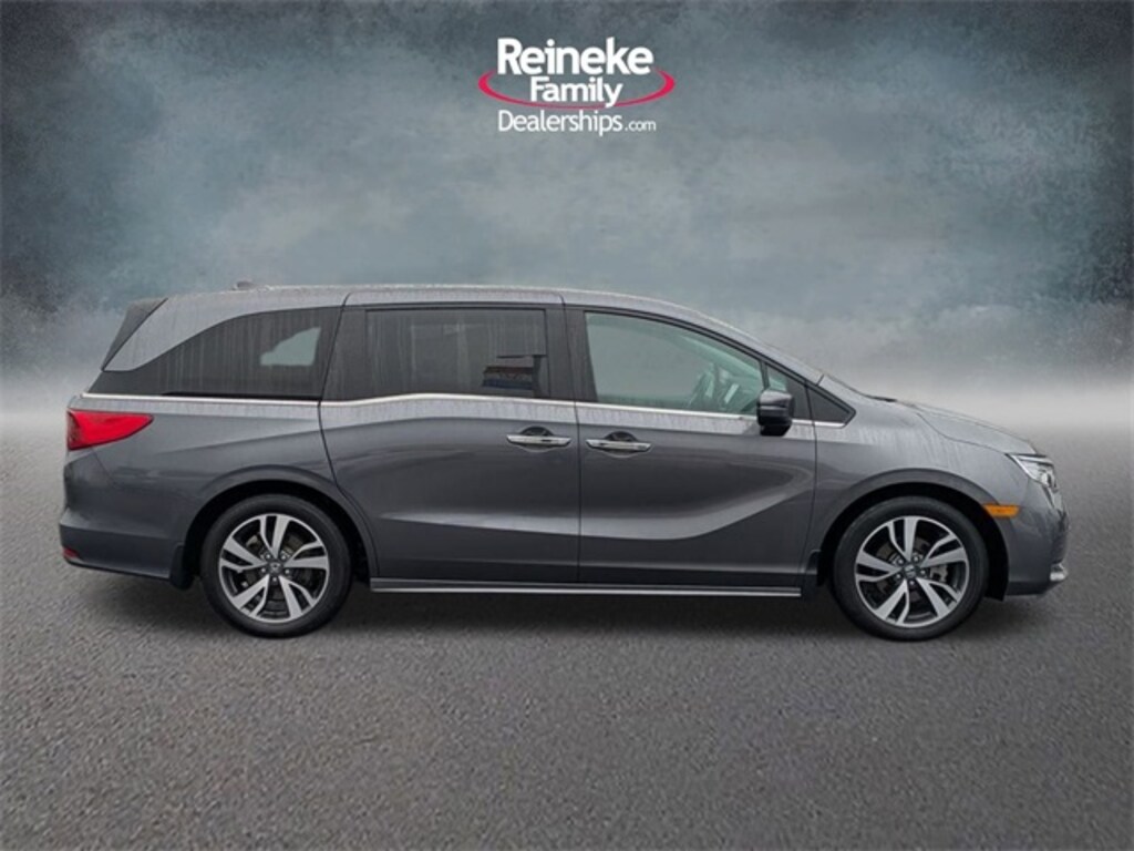 Used 2023 Honda Odyssey Touring Van