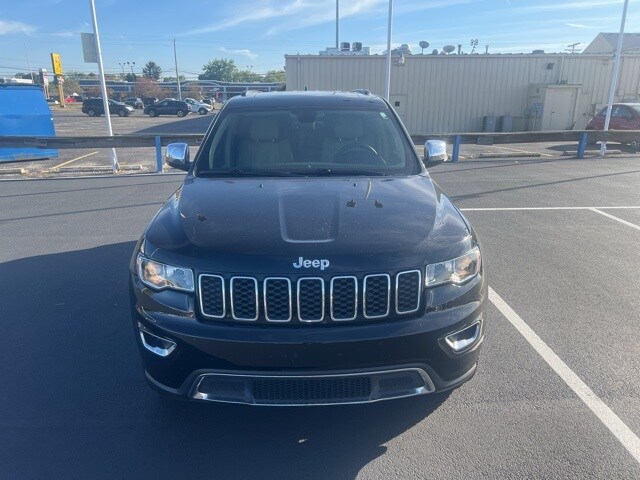2017 Jeep Grand Cherokee Limited photo 2