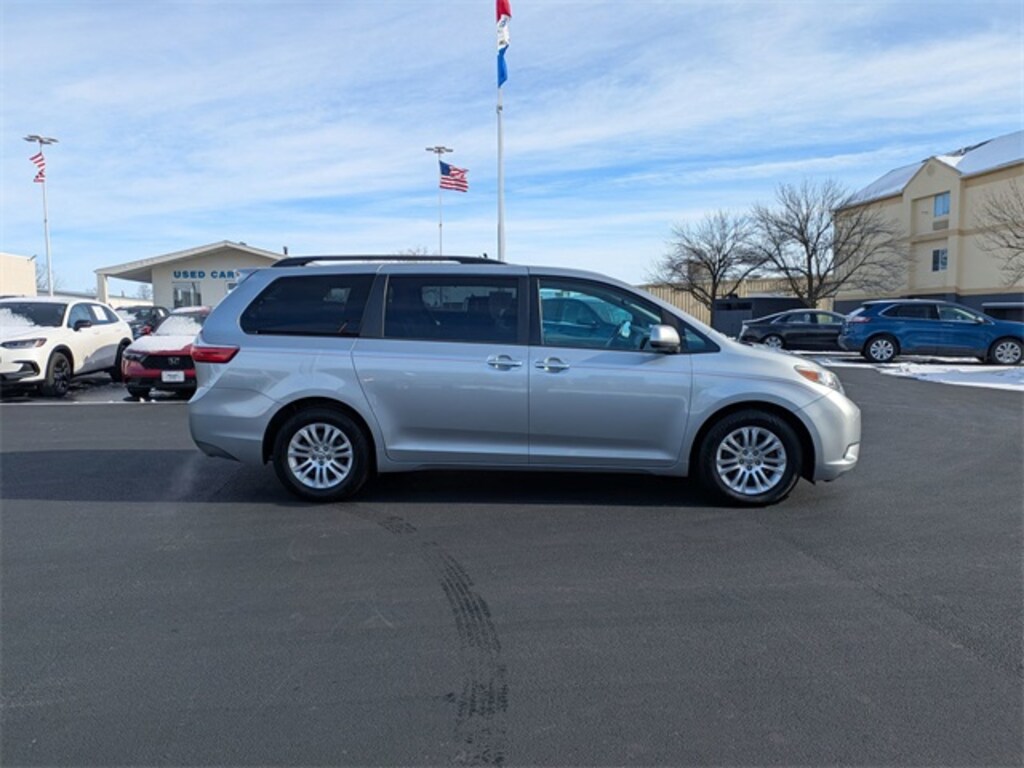 Used 2017 Toyota Sienna L 7 Passenger Van