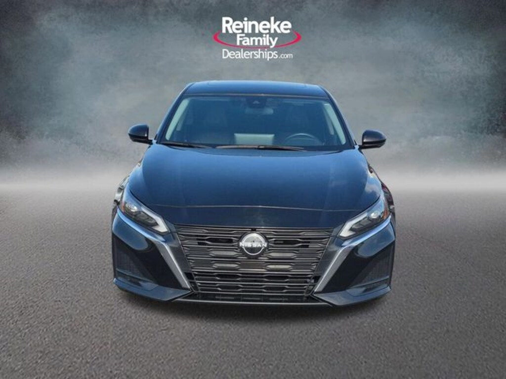 Used 2023 Nissan Altima 2.5 SL Sedan