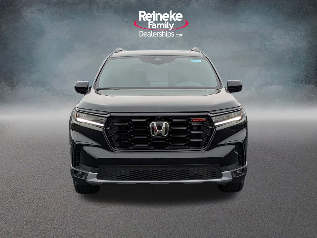 New 2025 Honda Pilot TrailSport SUV