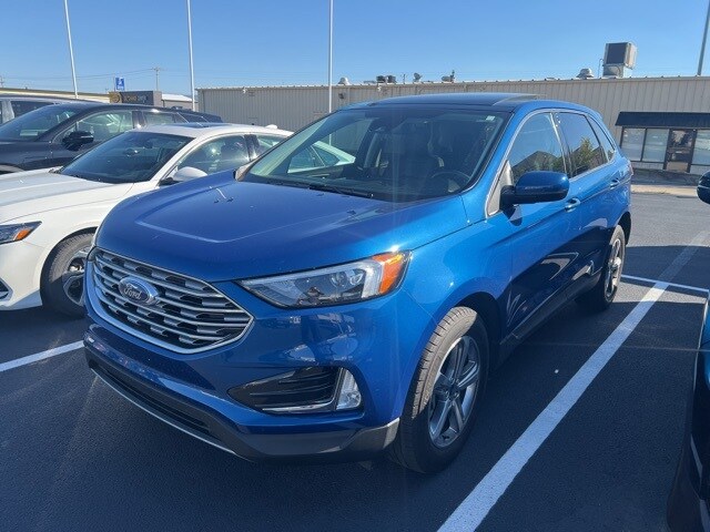 2022 Ford Edge SEL photo 3