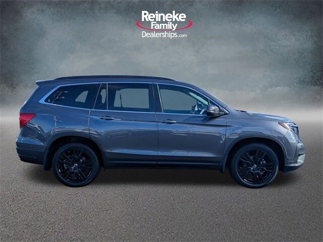 2022 Honda Pilot Special Edition photo 3