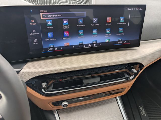 2025 BMW 3 Series 330i - Photo 11
