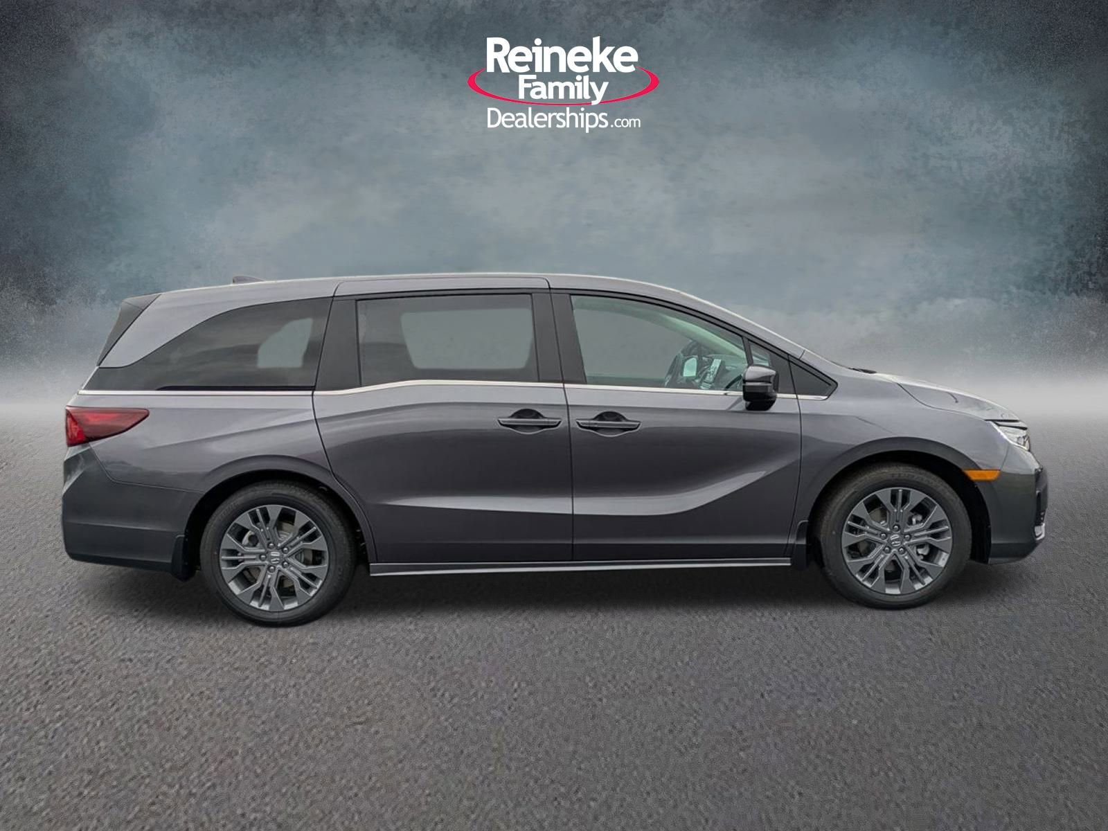 2026 Honda Odyssey Touring photo 4