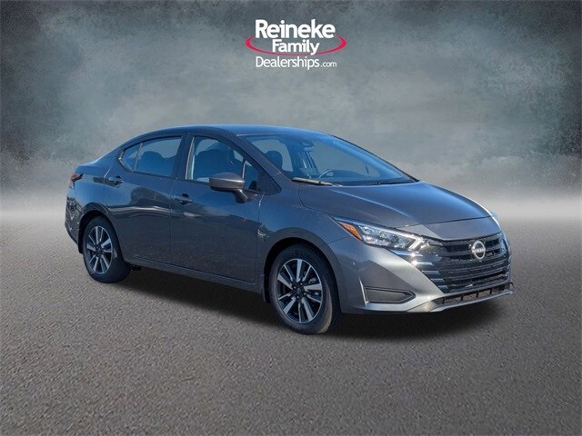 2025 Nissan Versa 1.6 SV photo 3