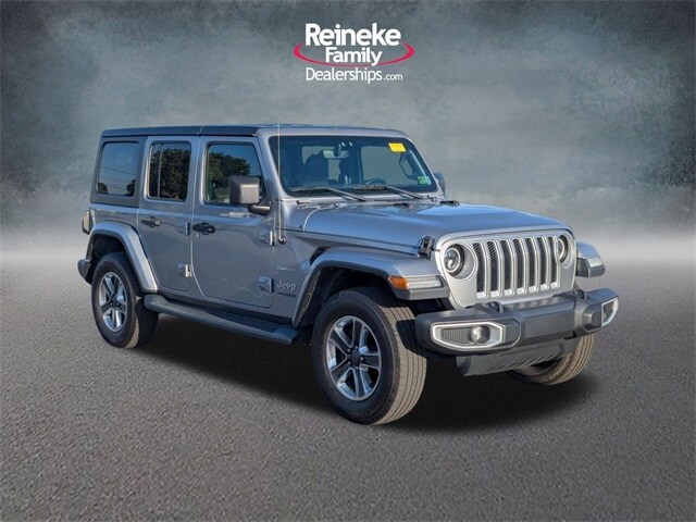 2018 Jeep Wrangler Unlimited Sahara photo 3