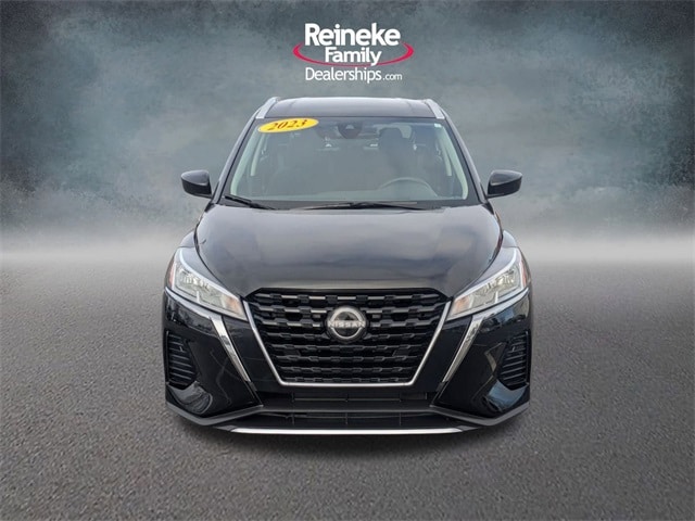 Used 2023 Nissan Kicks SV with VIN 3N1CP5CV4PL474689 for sale in Lima, OH