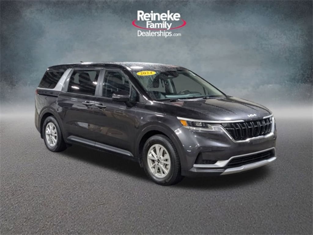 Used 2024 Kia Carnival LX Minivan/Van