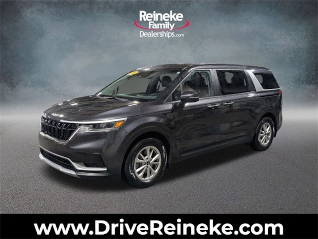 Used 2024 Kia Carnival LX Minivan/Van