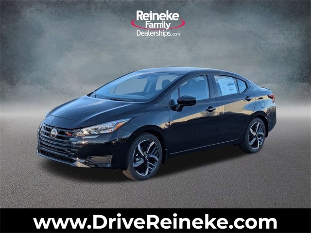 2025 Nissan Versa Sedan SR's photo