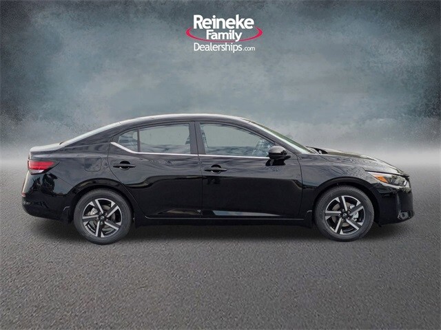 2025 Nissan Sentra SV photo 4
