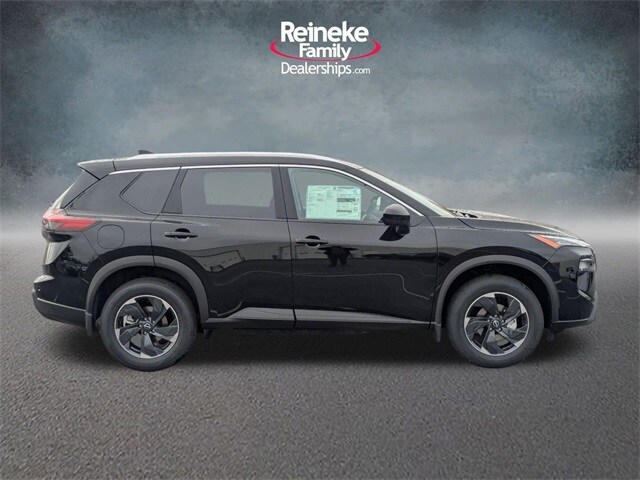 2026 Nissan Rogue SV photo 4